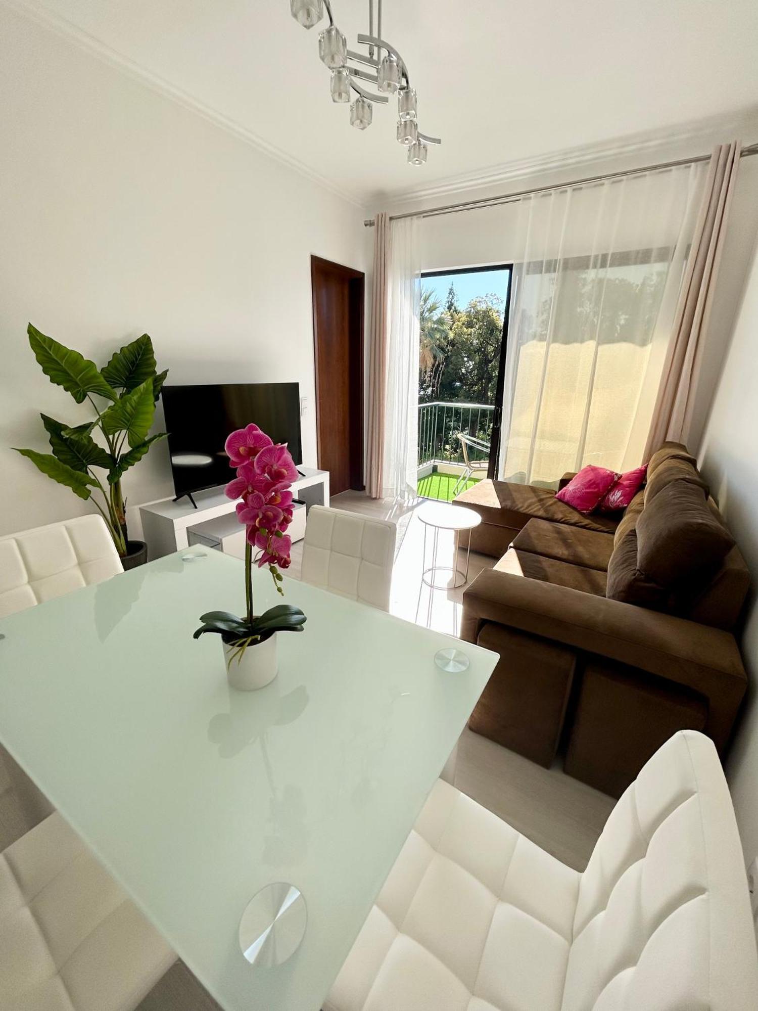 Santa Catarina By Ola Madeira Apartment Фуншал Екстериор снимка